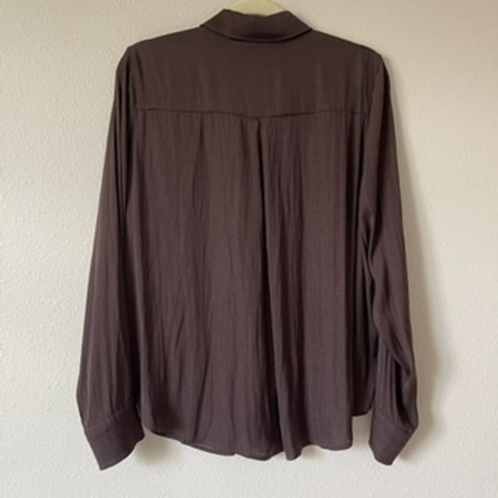 Evereve Womens Chocolate Brown Button Down Long Sleeve Blouse Shirt Size M - Picture 5 of 5